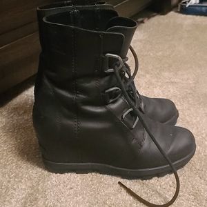 Sorel wedges black